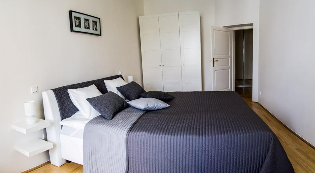 Modern Apartment Riegrovy Sady Praag Kamer foto